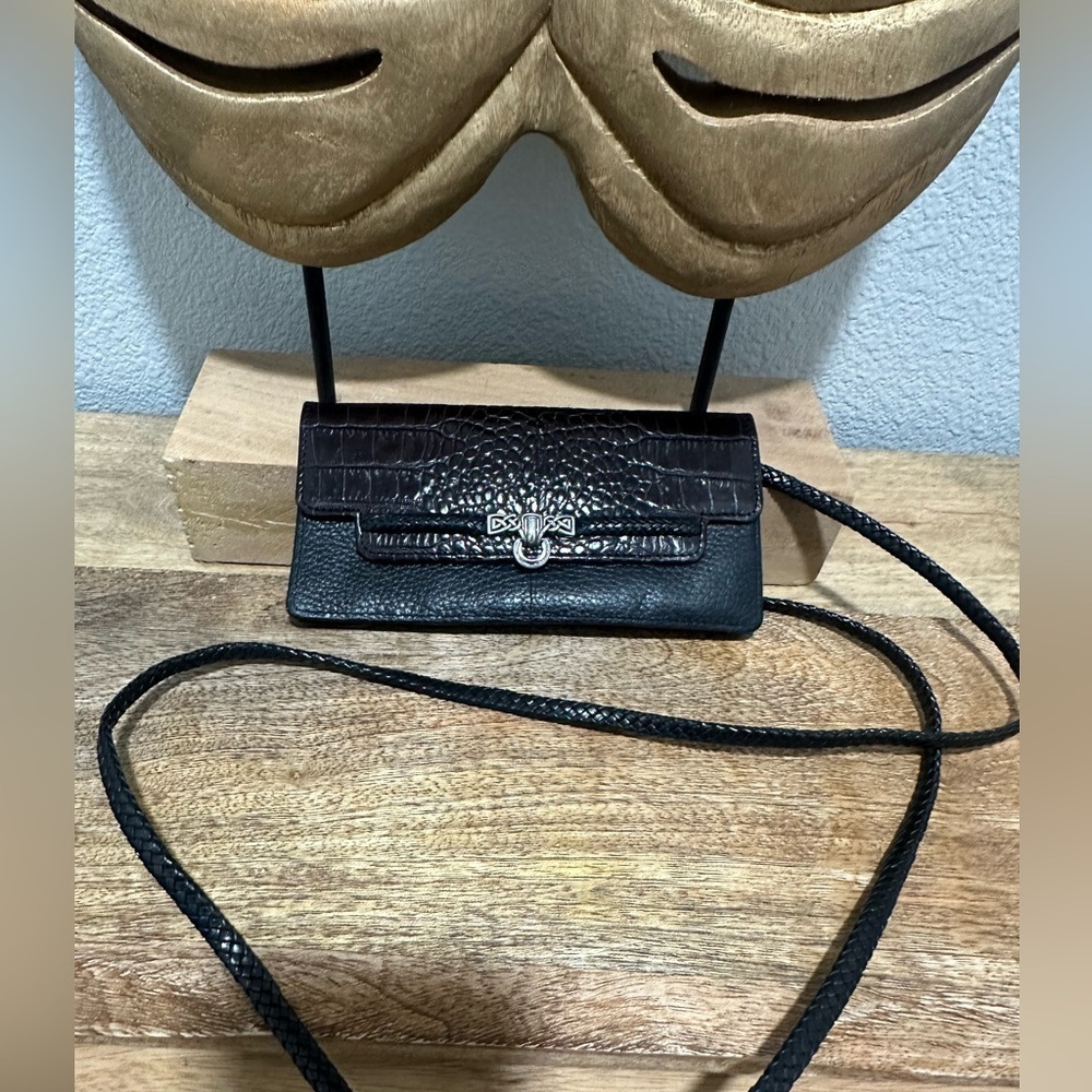 Vintage 2 Toned Brighton Leather Crossbody Wallet with Removable Strap